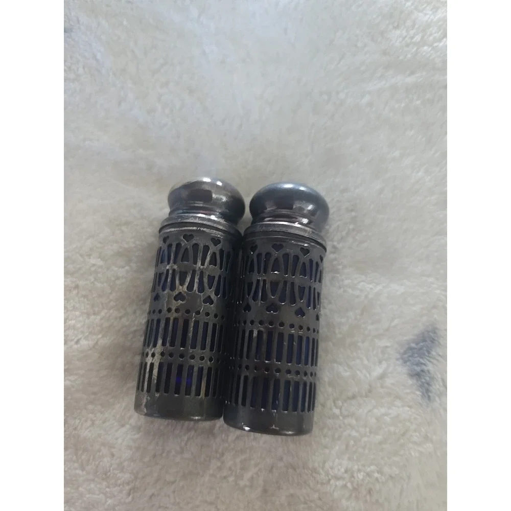 Vintage Silver Plated COBALT BLUE Glass Salt & Pepper‎ Shakers Heart Cuts